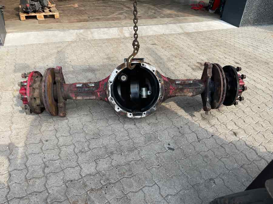 MAN REAR AXLE HYD-1370-04 // 81.35401-5801 - Axle and parts for Truck: picture 1 MAN REAR AXLE HYD-1370-04 // 81.35401-5801 - Axle and parts for Truck: picture 1