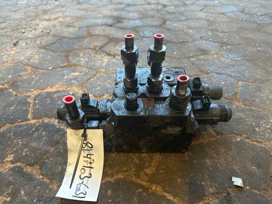 MAN STEERING VALVE 81.47103-6031 - Steering for Truck: picture 1 MAN STEERING VALVE 81.47103-6031 - Steering for Truck: picture 1