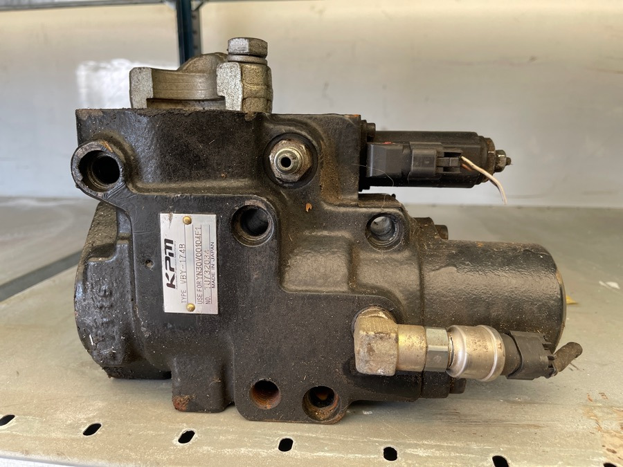 NEW HOLLAND VALVE KPM VENTIL TYP. VBY-174B - Brake valve for Truck: picture 1 NEW HOLLAND VALVE KPM VENTIL TYP. VBY-174B - Brake valve for Truck: picture 1