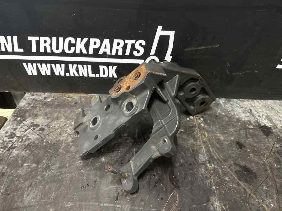 SCANIA BRACKET 2494469 - Frame/ Chassis for Truck: picture 2 SCANIA BRACKET 2494469 - Frame/ Chassis for Truck: picture 2