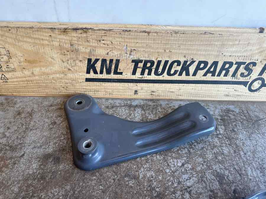 SCANIA BRACKET 2569452 - Cab suspension: picture 1 SCANIA BRACKET 2569452 - Cab suspension: picture 1