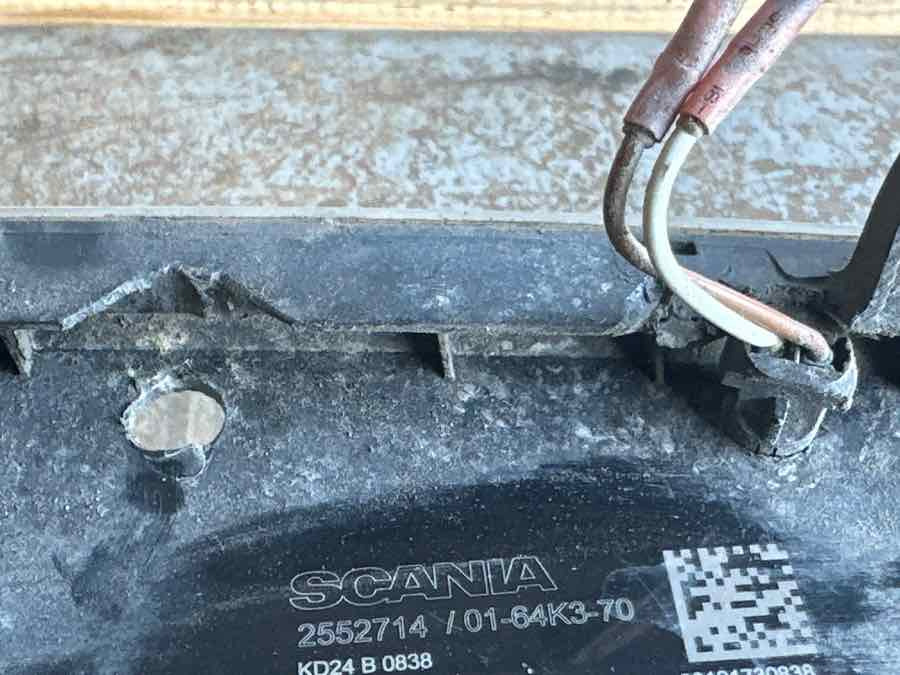 SCANIA FOG LAMP 2552714 - Lights/ Lighting for Truck: picture 3 SCANIA FOG LAMP 2552714 - Lights/ Lighting for Truck: picture 3