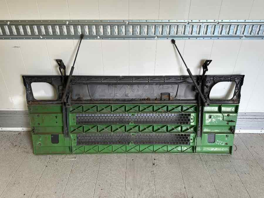 SCANIA FRONT GRILL 1397571 - Body and exterior for Truck: picture 2 SCANIA FRONT GRILL 1397571 - Body and exterior for Truck: picture 2