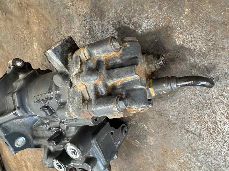 SCANIA HIGH PRESSURE PUMP 3063752 - Fuel processing/ Fuel delivery for Truck: picture 2 SCANIA HIGH PRESSURE PUMP 3063752 - Fuel processing/ Fuel delivery for Truck: picture 2