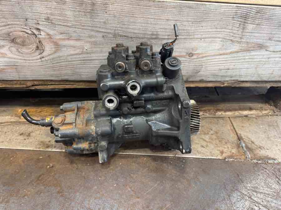 SCANIA HIGH PRESSURE PUMP 3063752 - Fuel processing/ Fuel delivery for Truck: picture 1 SCANIA HIGH PRESSURE PUMP 3063752 - Fuel processing/ Fuel delivery for Truck: picture 1