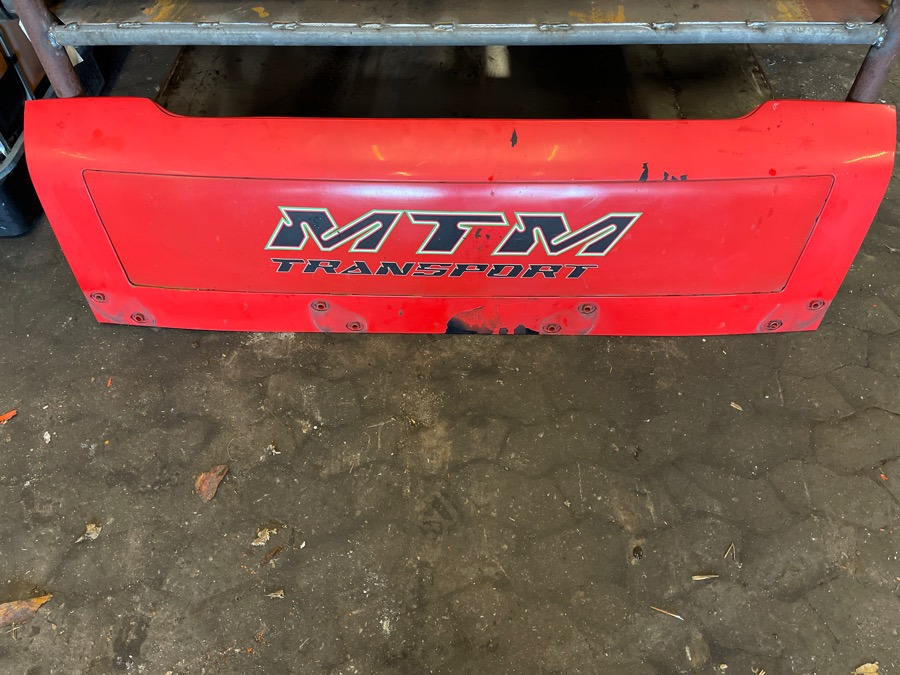 VOLVO GLASS PLATE GLOBETROTTER 82267446 - Cab and interior for Truck: picture 1 VOLVO GLASS PLATE GLOBETROTTER 82267446 - Cab and interior for Truck: picture 1