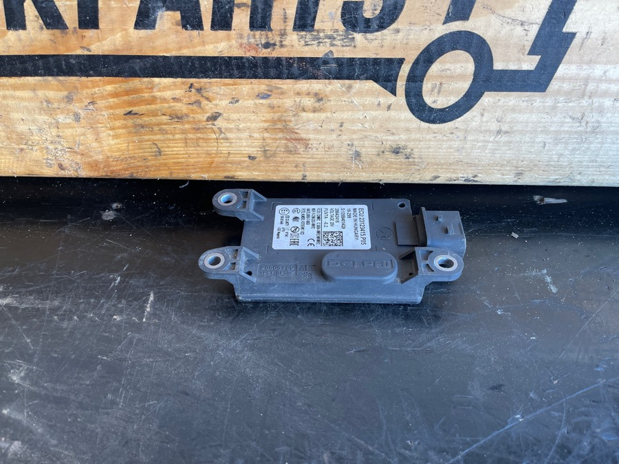 VOLVO RADAR / SENSOR 23149606 - Electrical system for Truck: picture 2 VOLVO RADAR / SENSOR 23149606 - Electrical system for Truck: picture 2