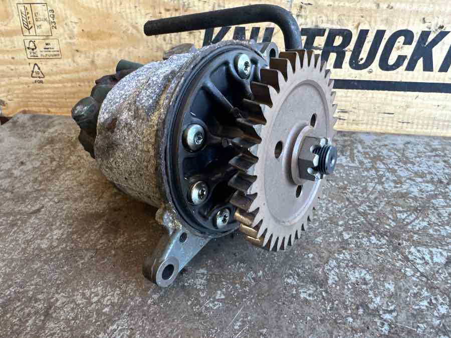 VOLVO STEERING PUMP 21910863 - Steering for Truck: picture 2 VOLVO STEERING PUMP 21910863 - Steering for Truck: picture 2