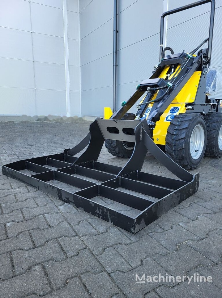 Tur Poland N520 Miniradlader Mini Hoflader Mini Lader - Skid steer loader: picture 5 Tur Poland N520 Miniradlader Mini Hoflader Mini Lader - Skid steer loader: picture 5