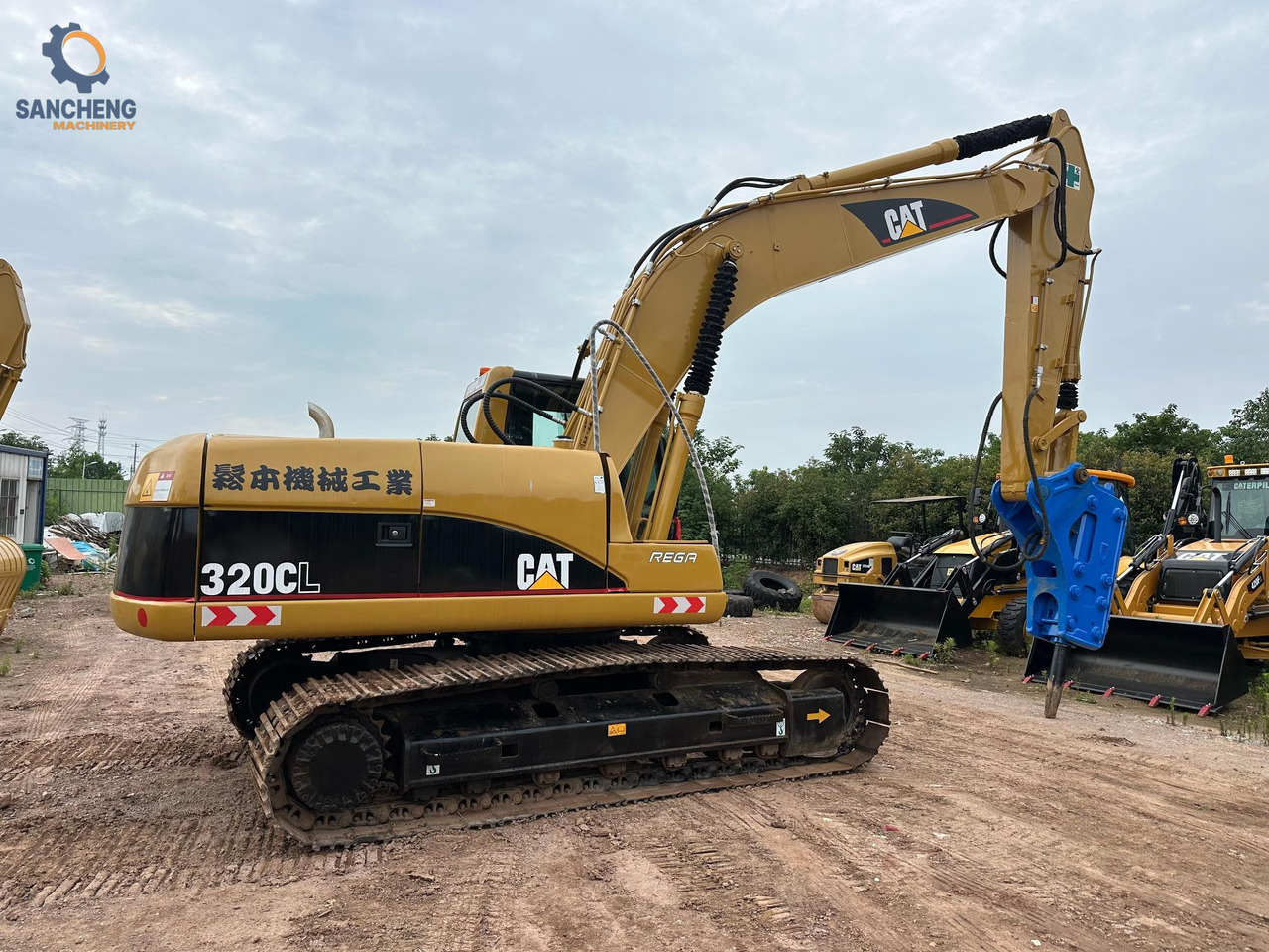 CAT 320CL excavator with hammer - Crawler excavator: picture 1 CAT 320CL excavator with hammer - Crawler excavator: picture 1
