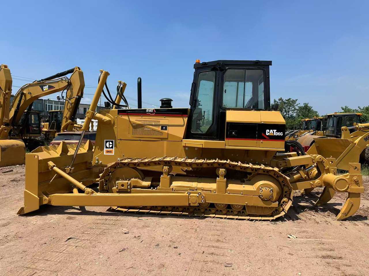 CAT D6G - Bulldozer: picture 4 CAT D6G - Bulldozer: picture 4
