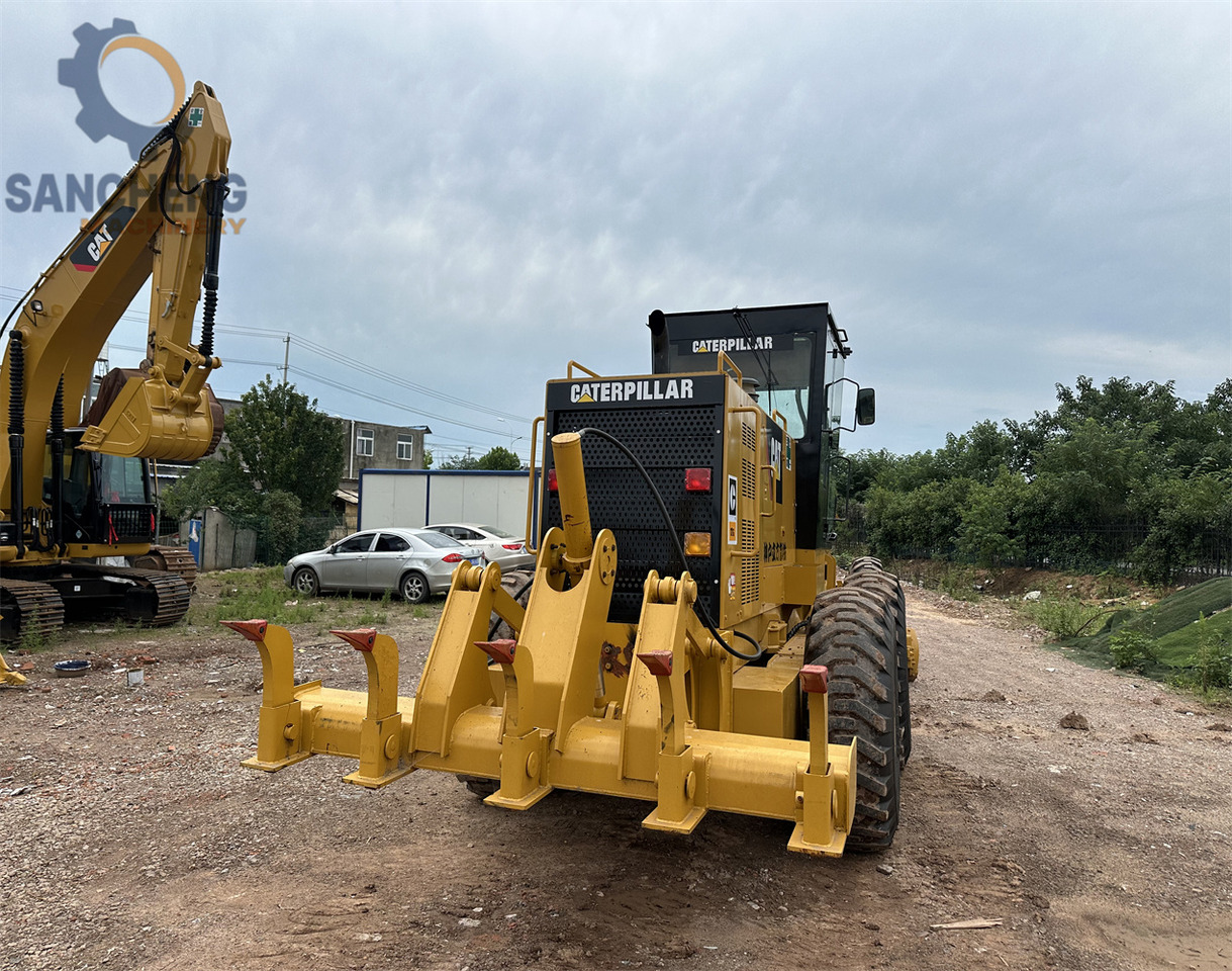 CATERPILLAR 12G - Grader: picture 3 CATERPILLAR 12G - Grader: picture 3