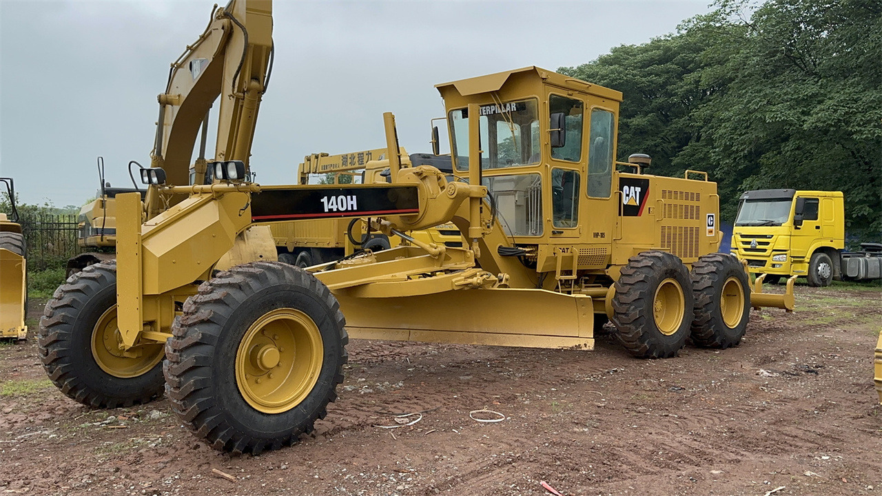 CATERPILLAR 140H - Grader: picture 3 CATERPILLAR 140H - Grader: picture 3