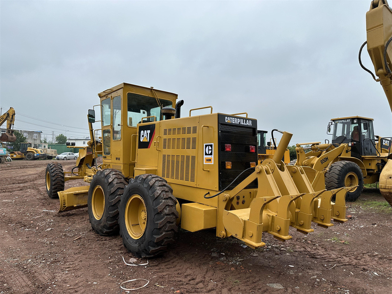 CATERPILLAR 140H motor grader - Grader: picture 4 CATERPILLAR 140H motor grader - Grader: picture 4