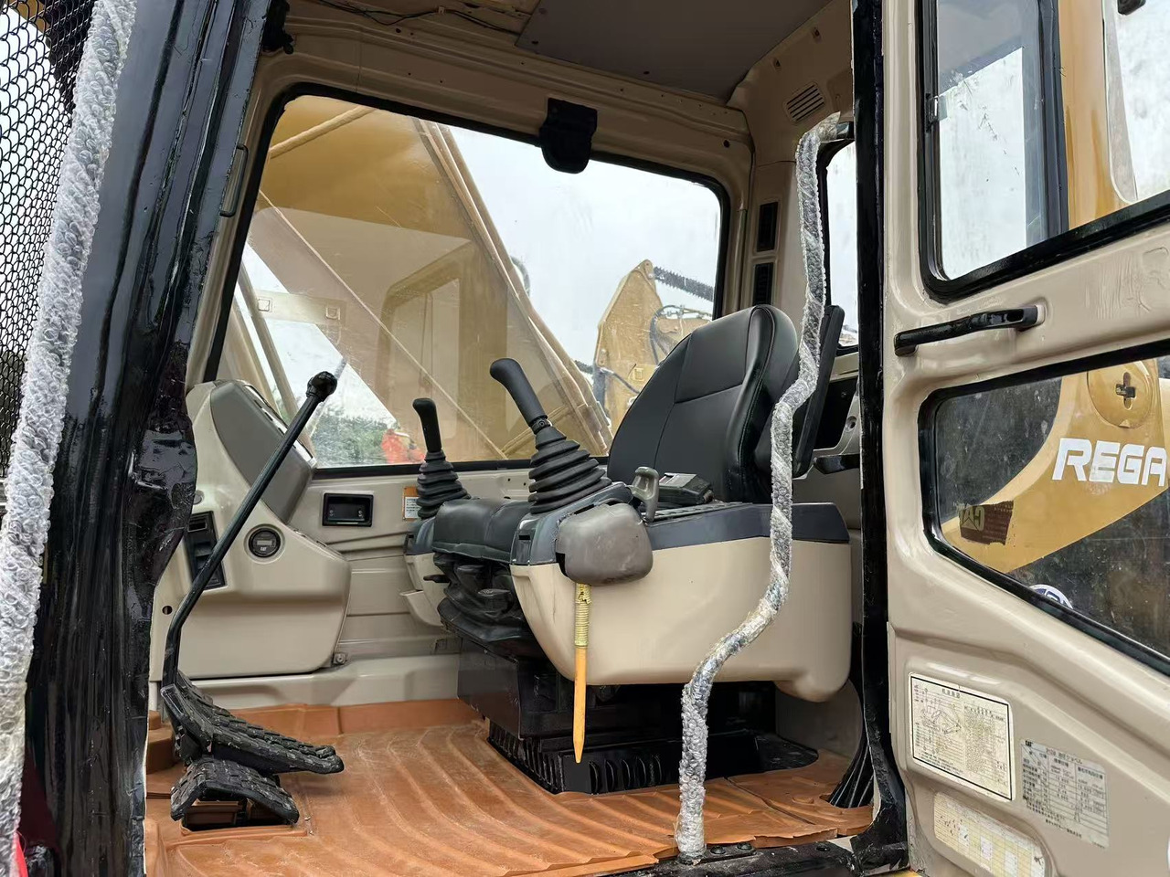 CATERPILLAR 320BL crawler excavator - Excavator: picture 4 CATERPILLAR 320BL crawler excavator - Excavator: picture 4