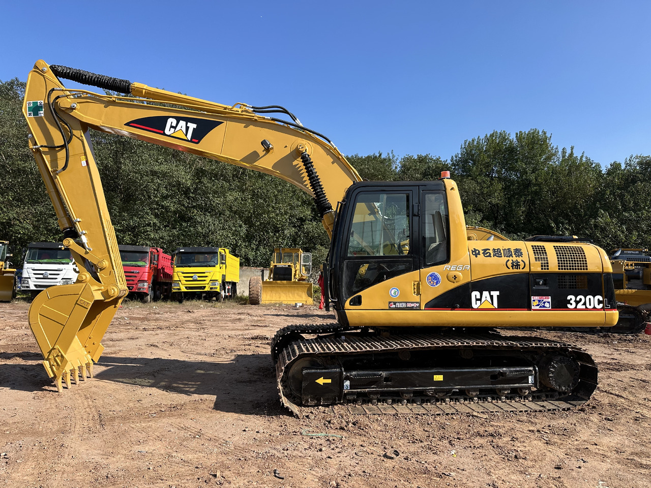 CATERPILLAR 320C - Crawler excavator: picture 2 CATERPILLAR 320C - Crawler excavator: picture 2
