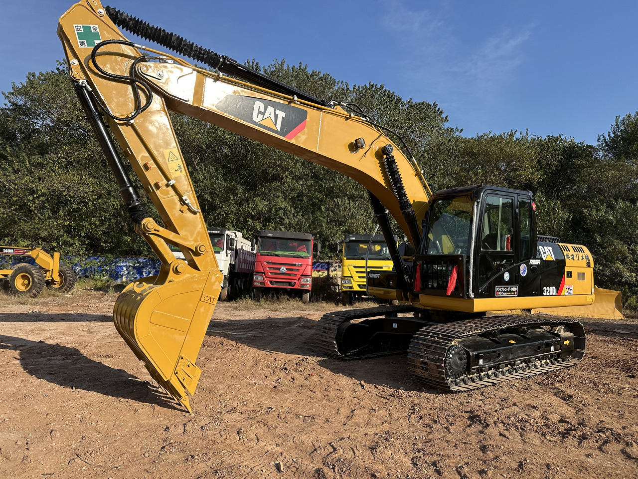 CATERPILLAR 320DL - Crawler excavator: picture 3 CATERPILLAR 320DL - Crawler excavator: picture 3
