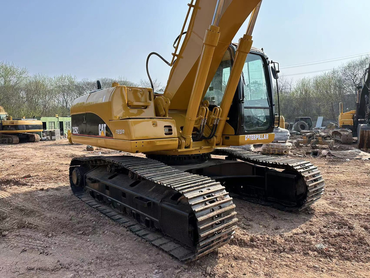 Crawler excavator CATERPILLAR 325C: picture 12