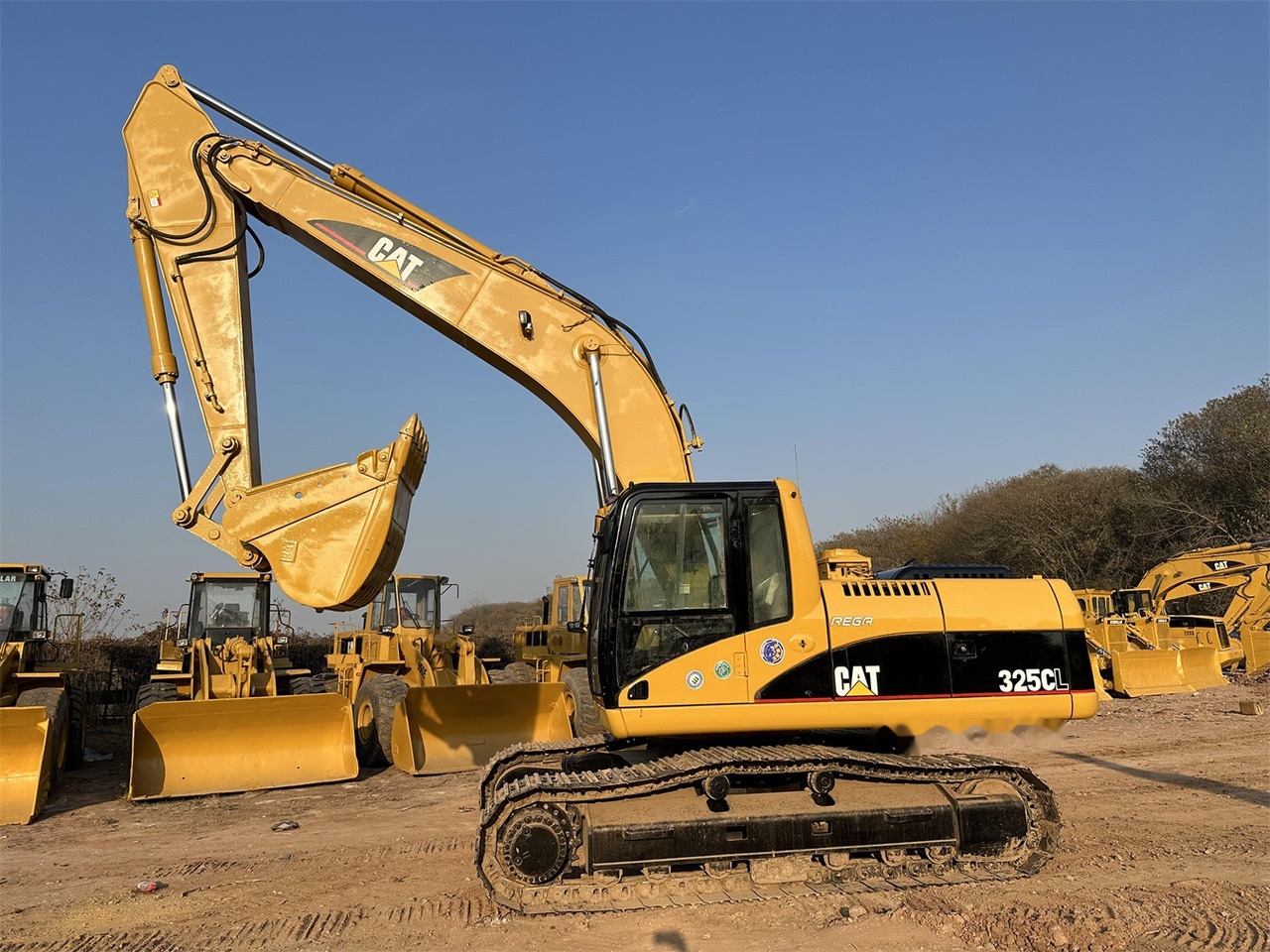 CATERPILLAR 325CL - Crawler excavator: picture 3 CATERPILLAR 325CL - Crawler excavator: picture 3