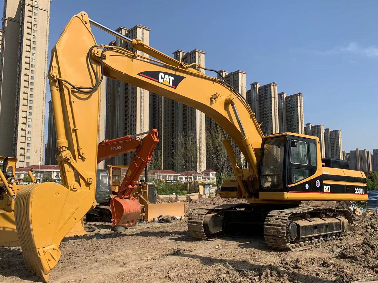 CATERPILLAR 330BL - Crawler excavator: picture 2 CATERPILLAR 330BL - Crawler excavator: picture 2