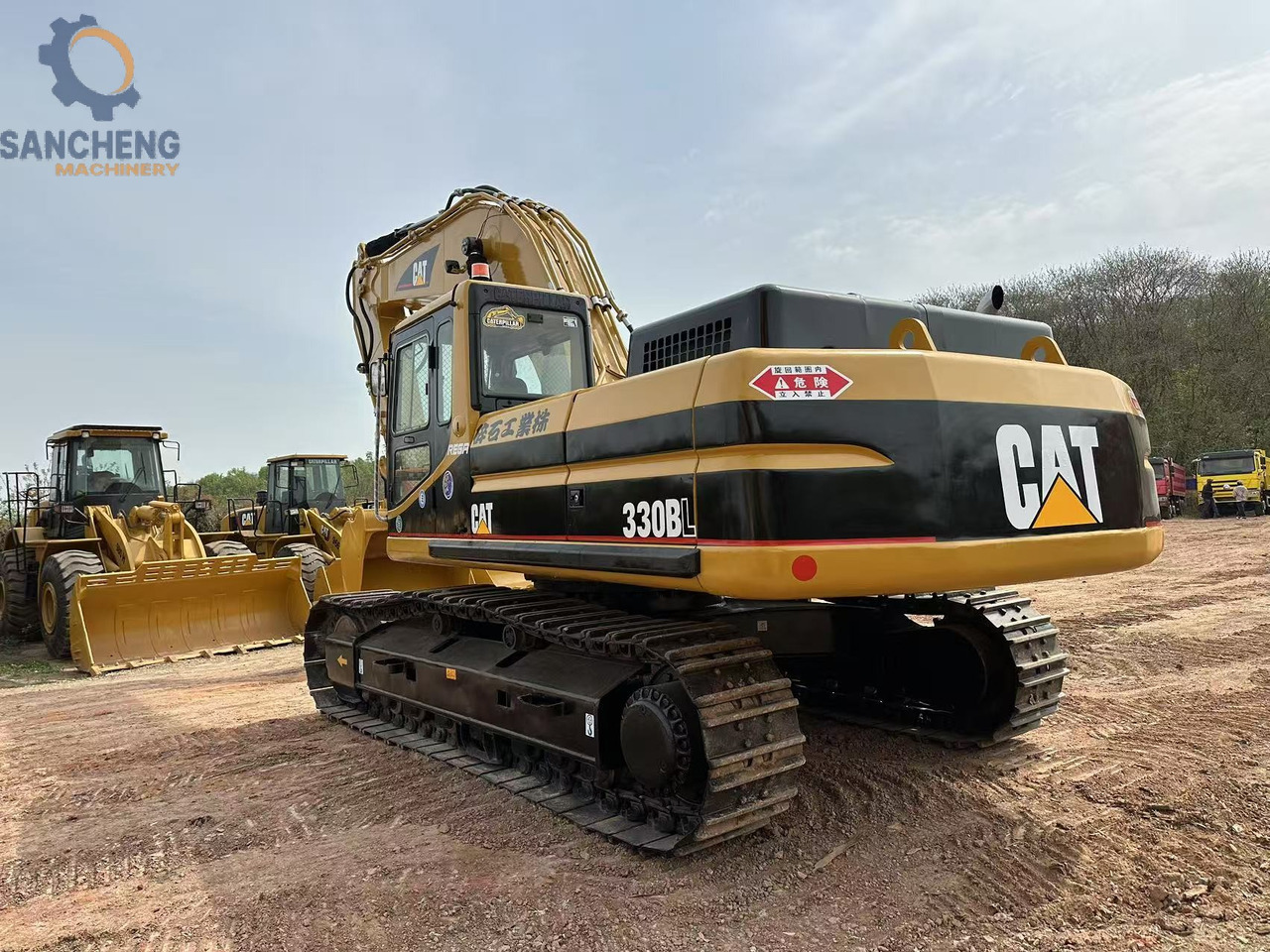 Crawler excavator CATERPILLAR 330BL: picture 8