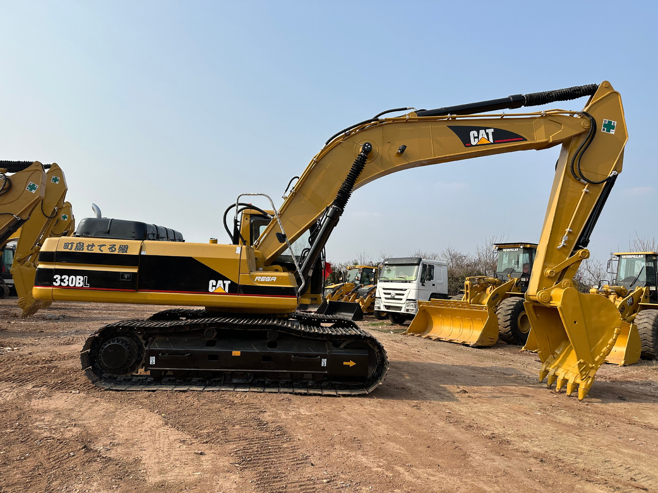 CATERPILLAR 330BL - Crawler excavator: picture 2 CATERPILLAR 330BL - Crawler excavator: picture 2