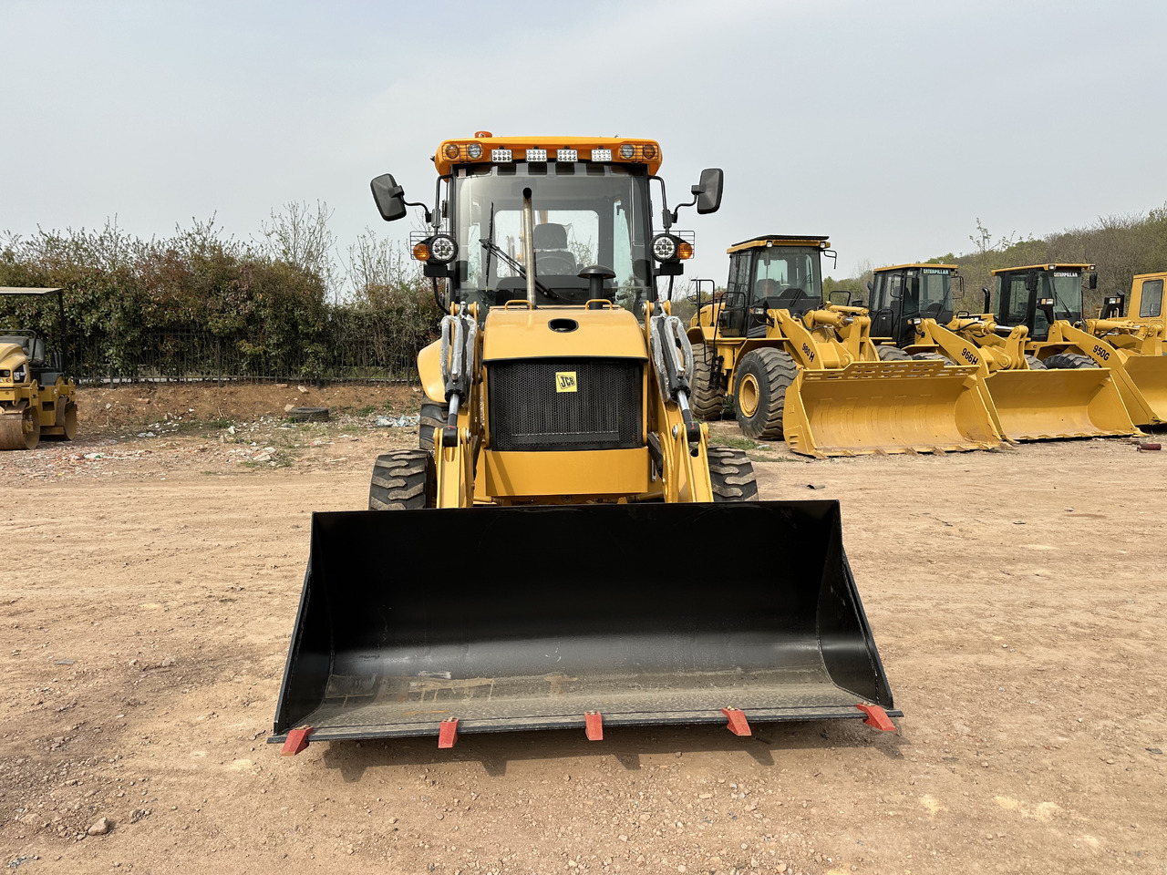 CATERPILLAR 420F2 - Backhoe loader: picture 4 CATERPILLAR 420F2 - Backhoe loader: picture 4