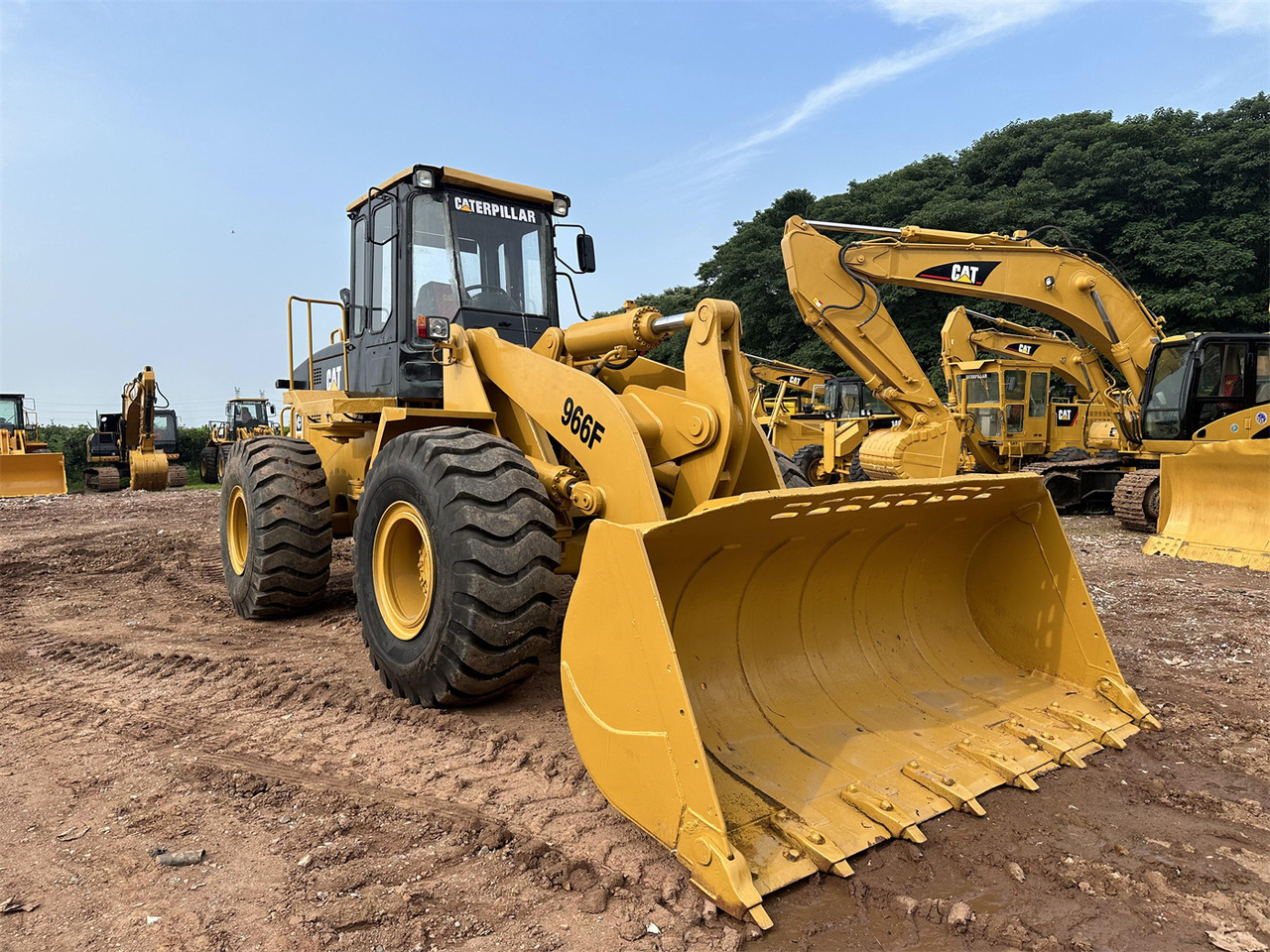 CATERPILLAR 966F - Wheel loader: picture 3 CATERPILLAR 966F - Wheel loader: picture 3