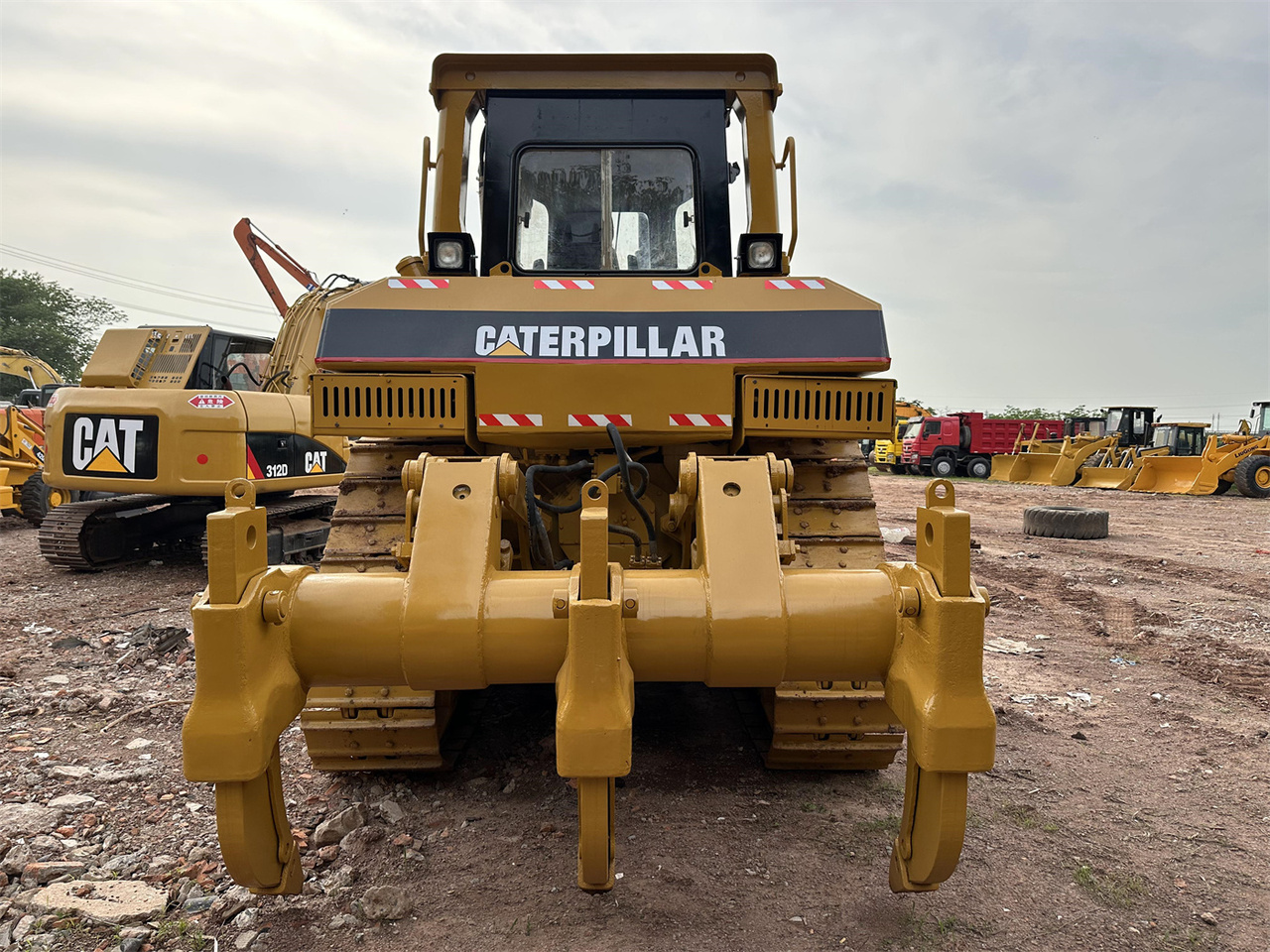 Bulldozer CATERPILLAR D7R: picture 8