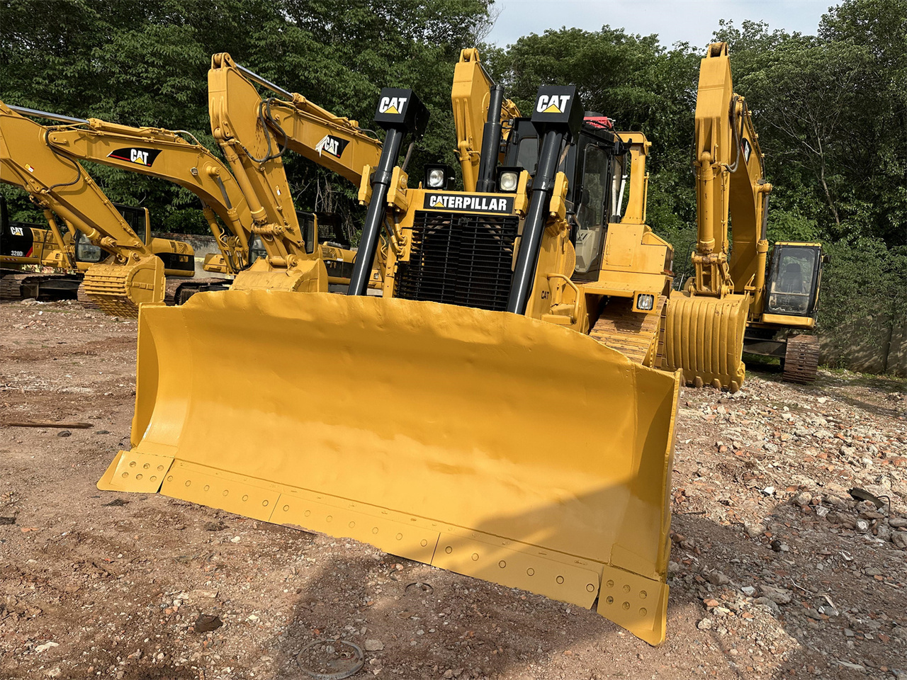 Bulldozer CATERPILLAR D7R: picture 9