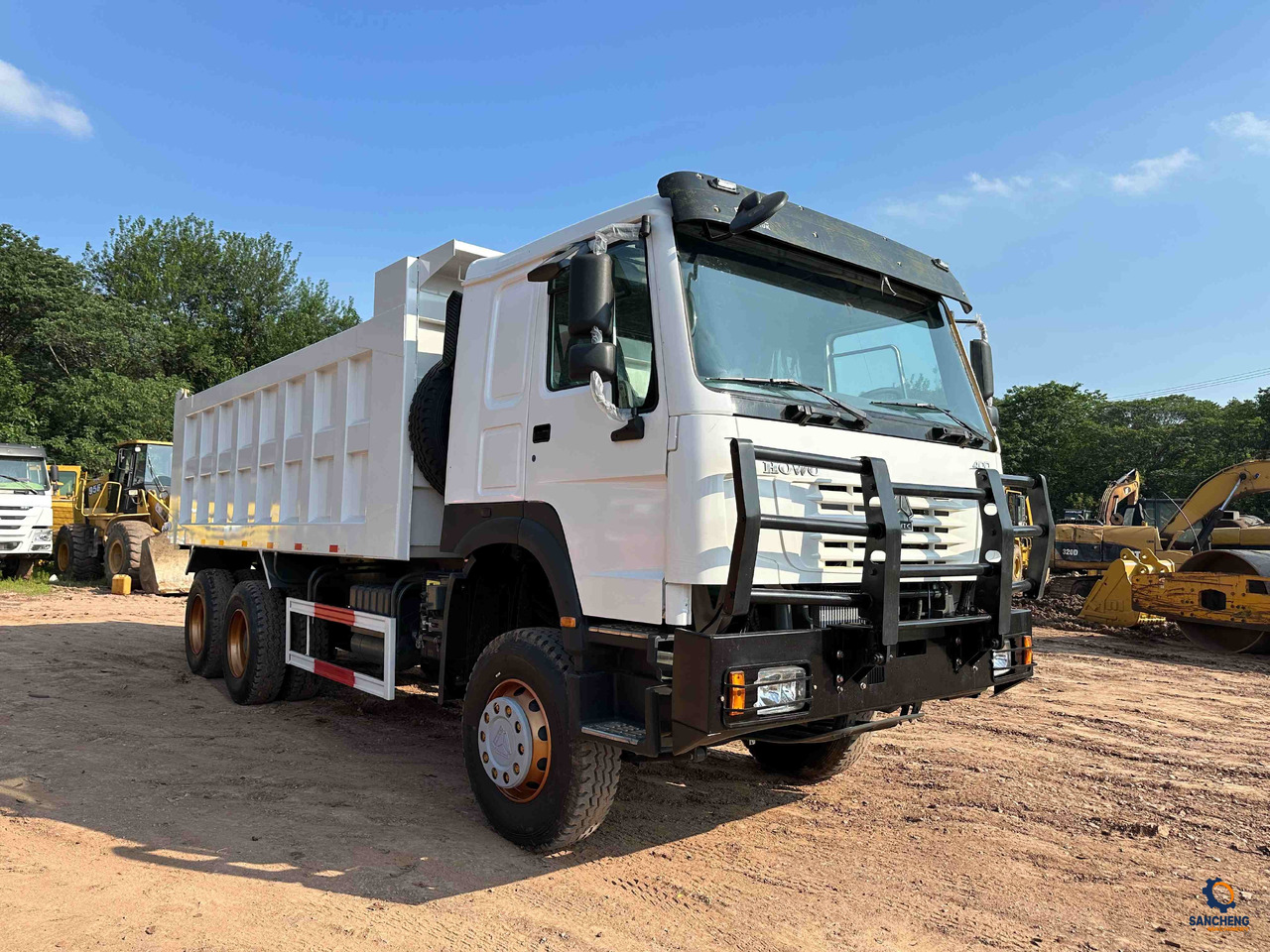 Tipper HOWO 400 With Bumper: picture 11