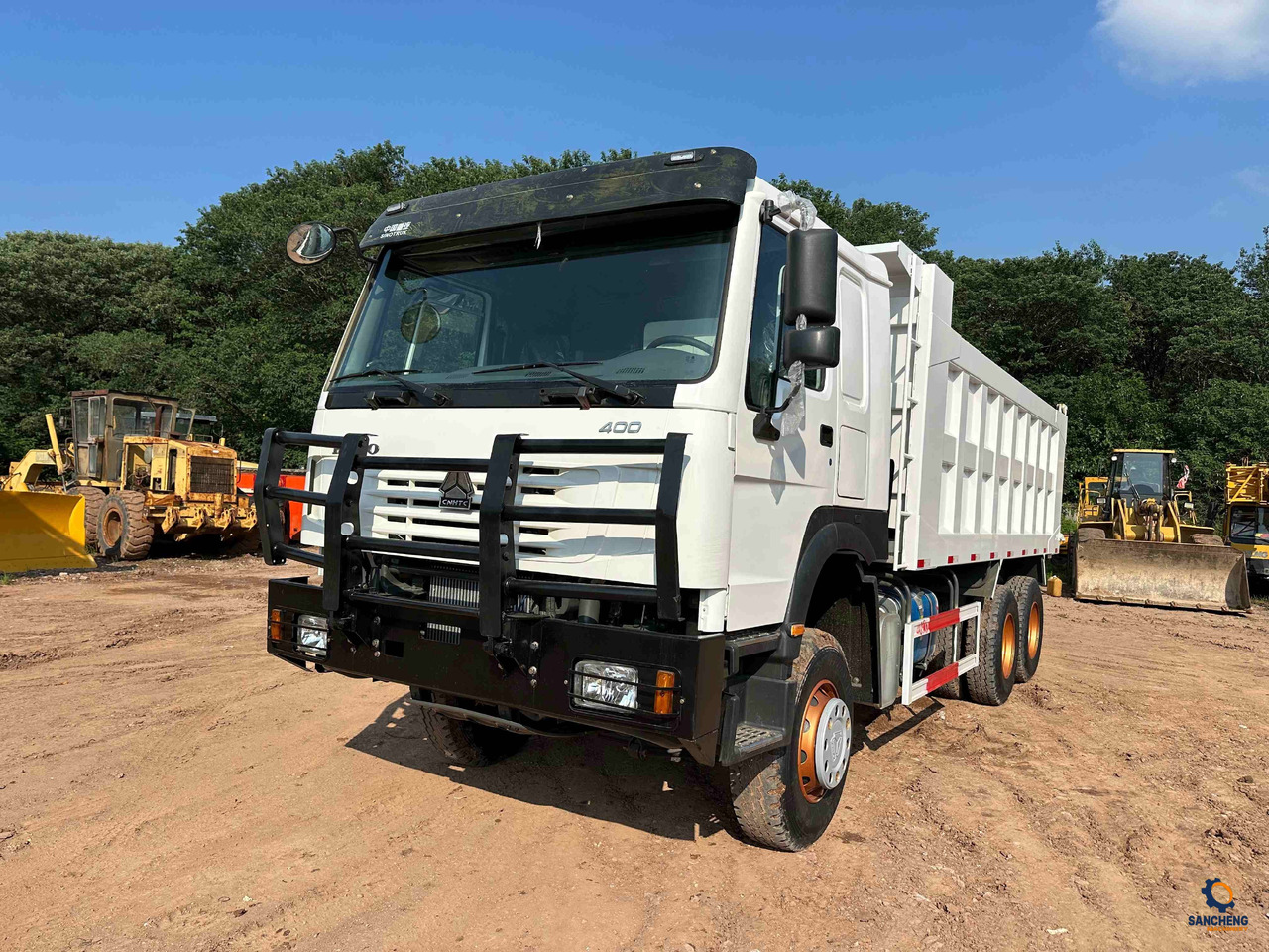 HOWO 400HP - Tipper: picture 3 HOWO 400HP - Tipper: picture 3