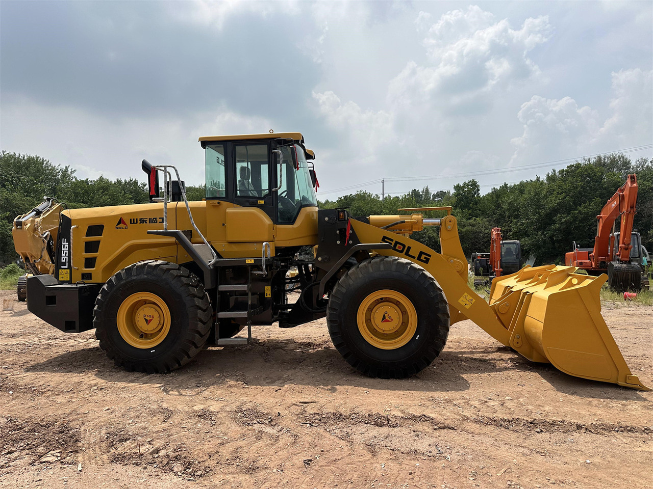 SDLG L956F - Wheel loader: picture 1 SDLG L956F - Wheel loader: picture 1