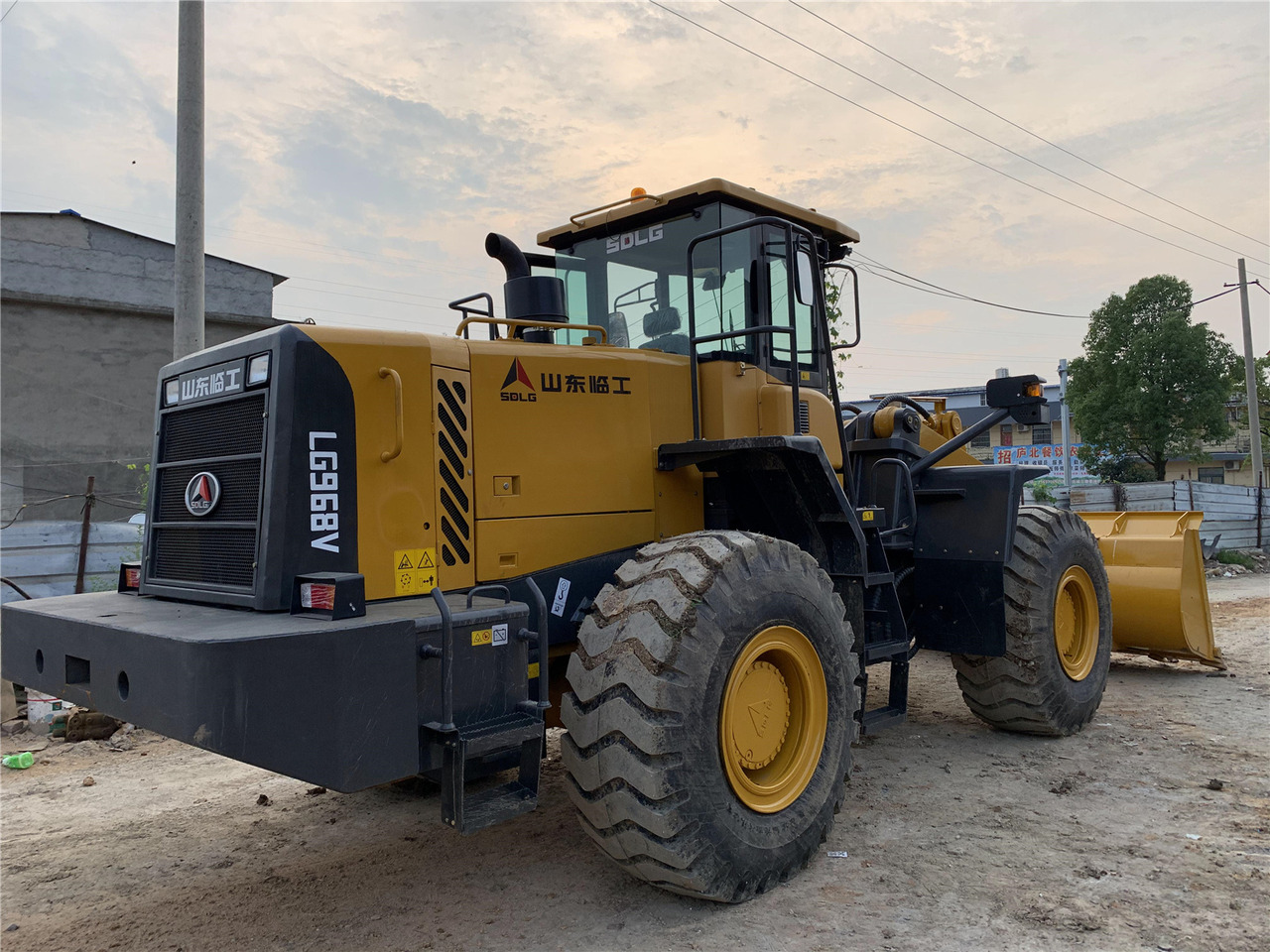 Wheel loader SDLG LG968V: picture 15