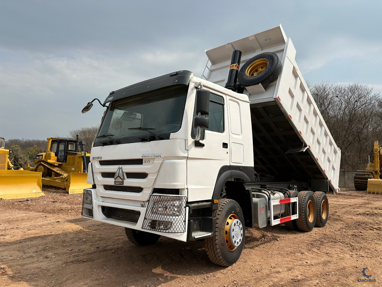 SINOTRUK Howo Dump truck 371 - Tipper: picture 4 SINOTRUK Howo Dump truck 371 - Tipper: picture 4