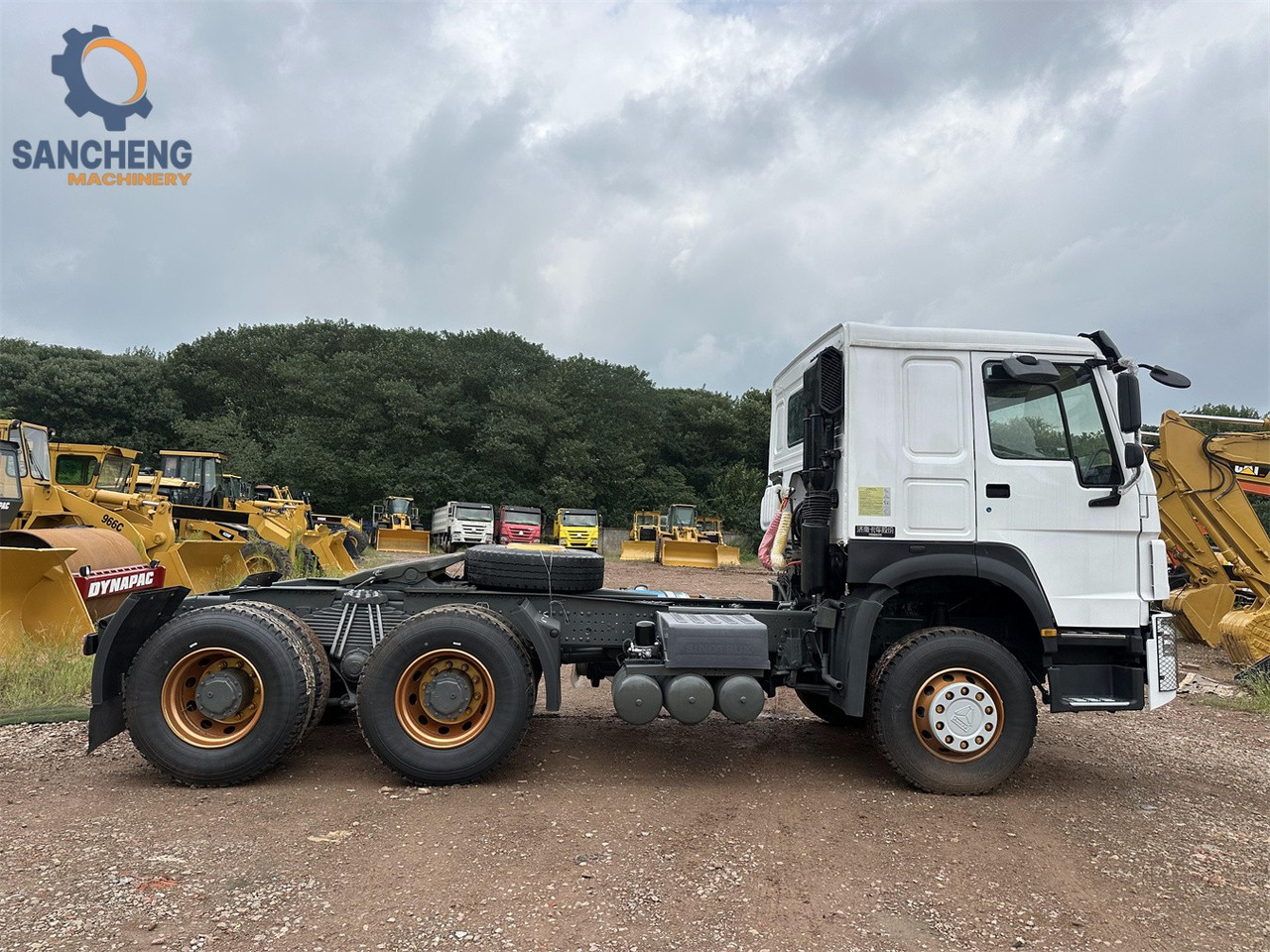 Lease a SINOTRUK Howo tractor unit 420hp SINOTRUK Howo tractor unit 420hp: picture 9