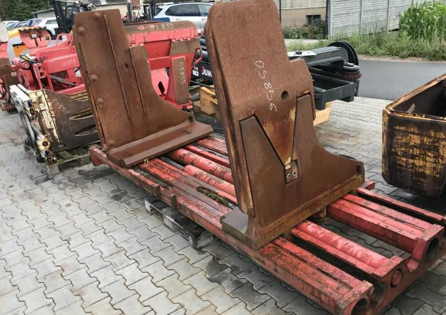 Auramo P-800LE - Clamp for Forklift: picture 1 Auramo P-800LE - Clamp for Forklift: picture 1