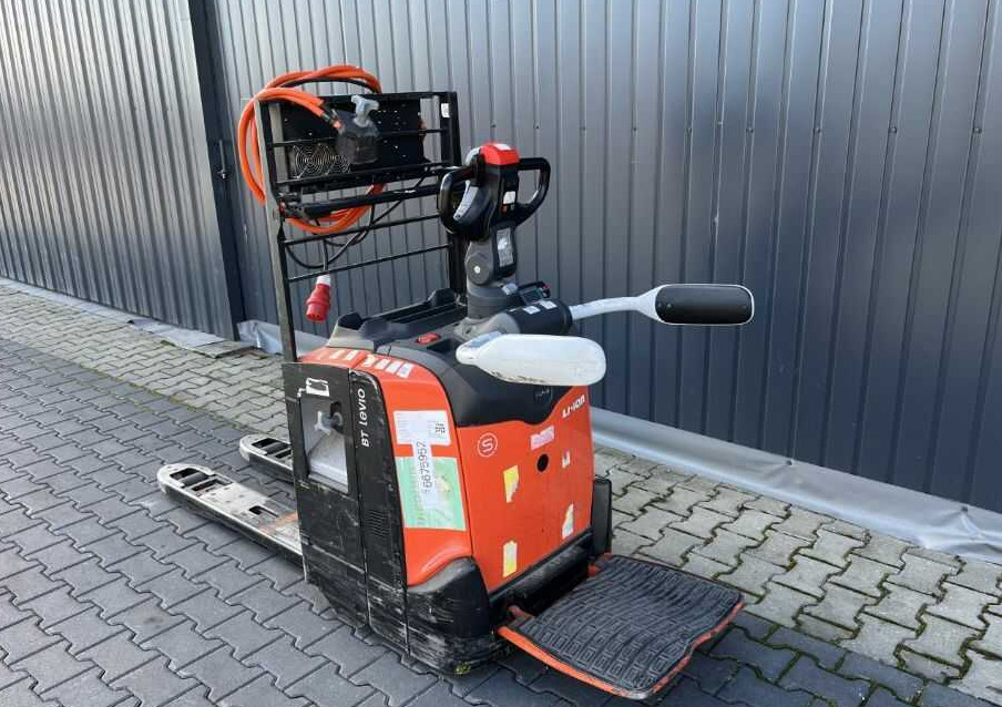 BT LPE200 - Pallet truck: picture 3 BT LPE200 - Pallet truck: picture 3