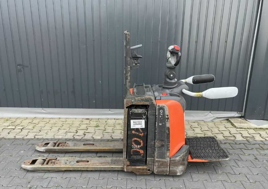 BT LPE200 - Pallet truck: picture 2 BT LPE200 - Pallet truck: picture 2