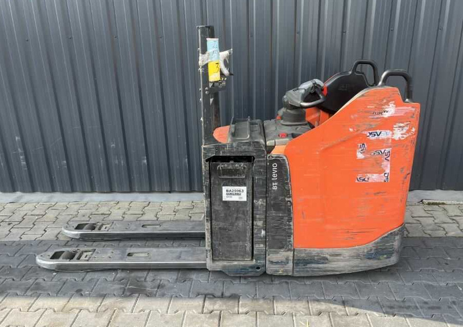 BT LPE200 - Pallet truck: picture 2 BT LPE200 - Pallet truck: picture 2