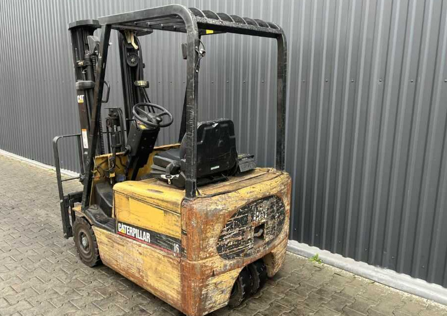 CAT Lift Trucks EP16KT - Electric forklift: picture 3 CAT Lift Trucks EP16KT - Electric forklift: picture 3