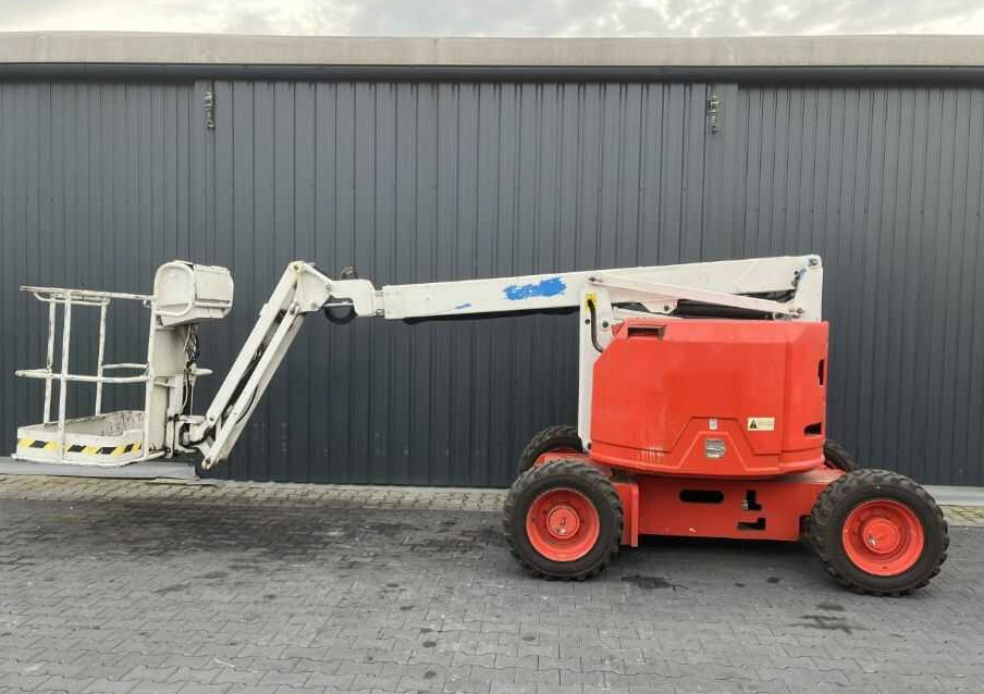 Genie Z-34/22 - Articulated boom: picture 2 Genie Z-34/22 - Articulated boom: picture 2