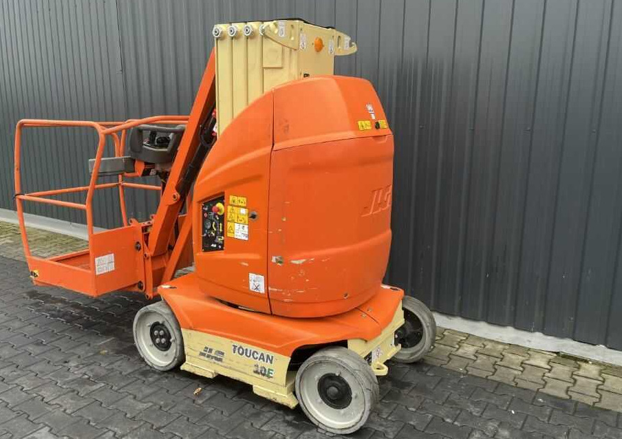 JLG Toucan 10EA - Vertical mast lift: picture 3 JLG Toucan 10EA - Vertical mast lift: picture 3