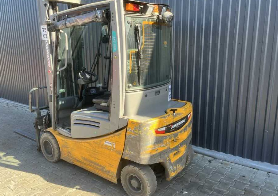 Jungheinrich EFG320 - Electric forklift: picture 3 Jungheinrich EFG320 - Electric forklift: picture 3