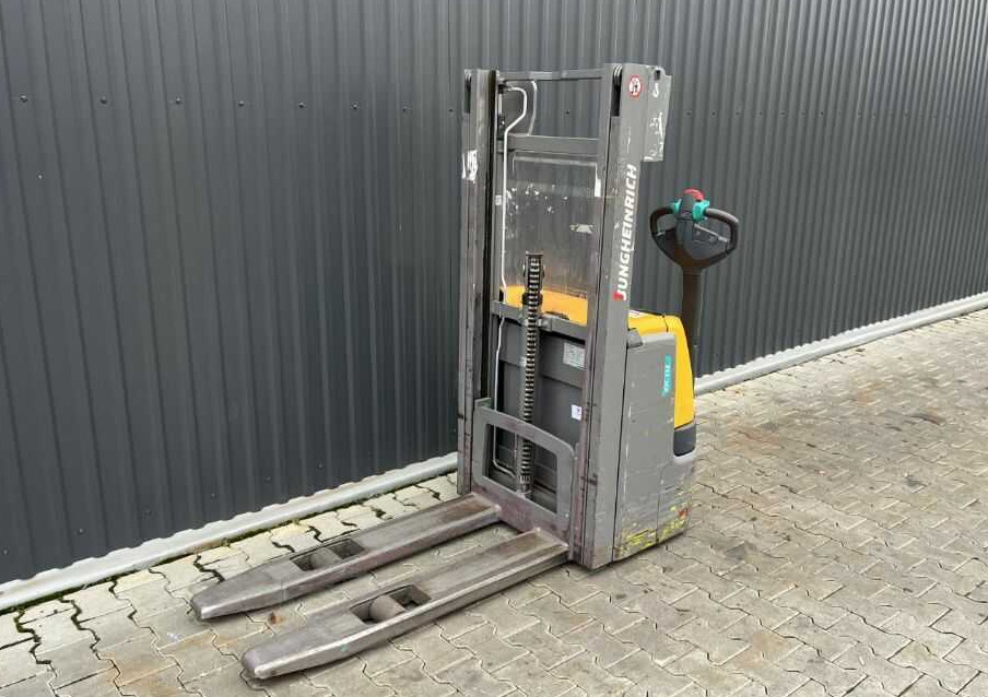 Jungheinrich EJC112 - Stacker: picture 1 Jungheinrich EJC112 - Stacker: picture 1