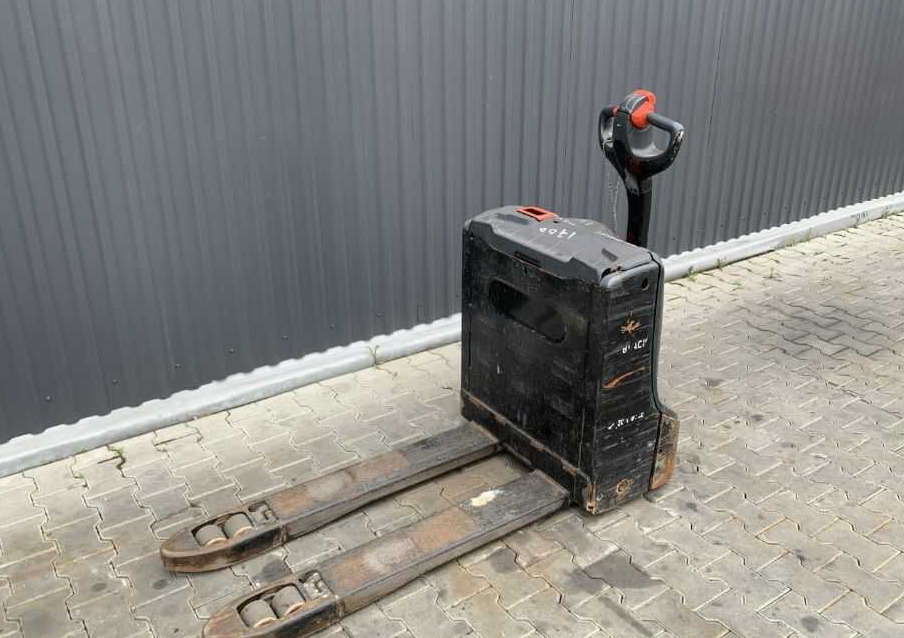 Jungheinrich T16 - Pallet truck: picture 1 Jungheinrich T16 - Pallet truck: picture 1