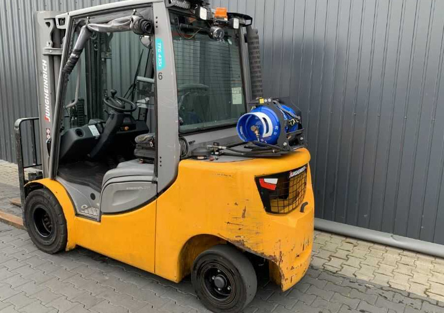 Jungheinrich TFG435s - LPG forklift: picture 3 Jungheinrich TFG435s - LPG forklift: picture 3