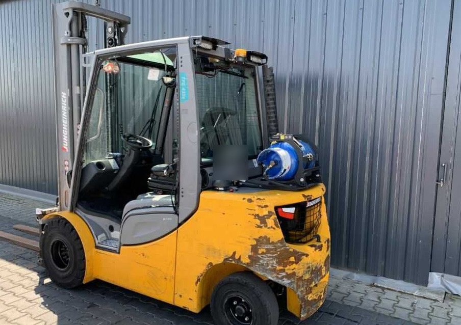 Jungheinrich TFG435s - LPG forklift: picture 3 Jungheinrich TFG435s - LPG forklift: picture 3