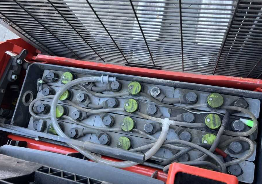 Linde D08 - Stacker: picture 2 Linde D08 - Stacker: picture 2