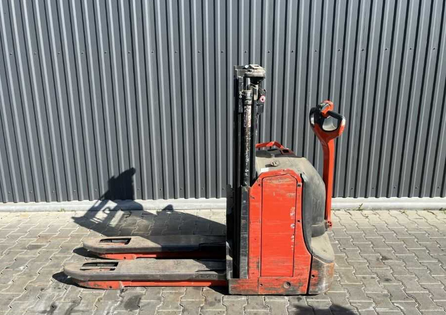 Linde D08 - Stacker: picture 2 Linde D08 - Stacker: picture 2